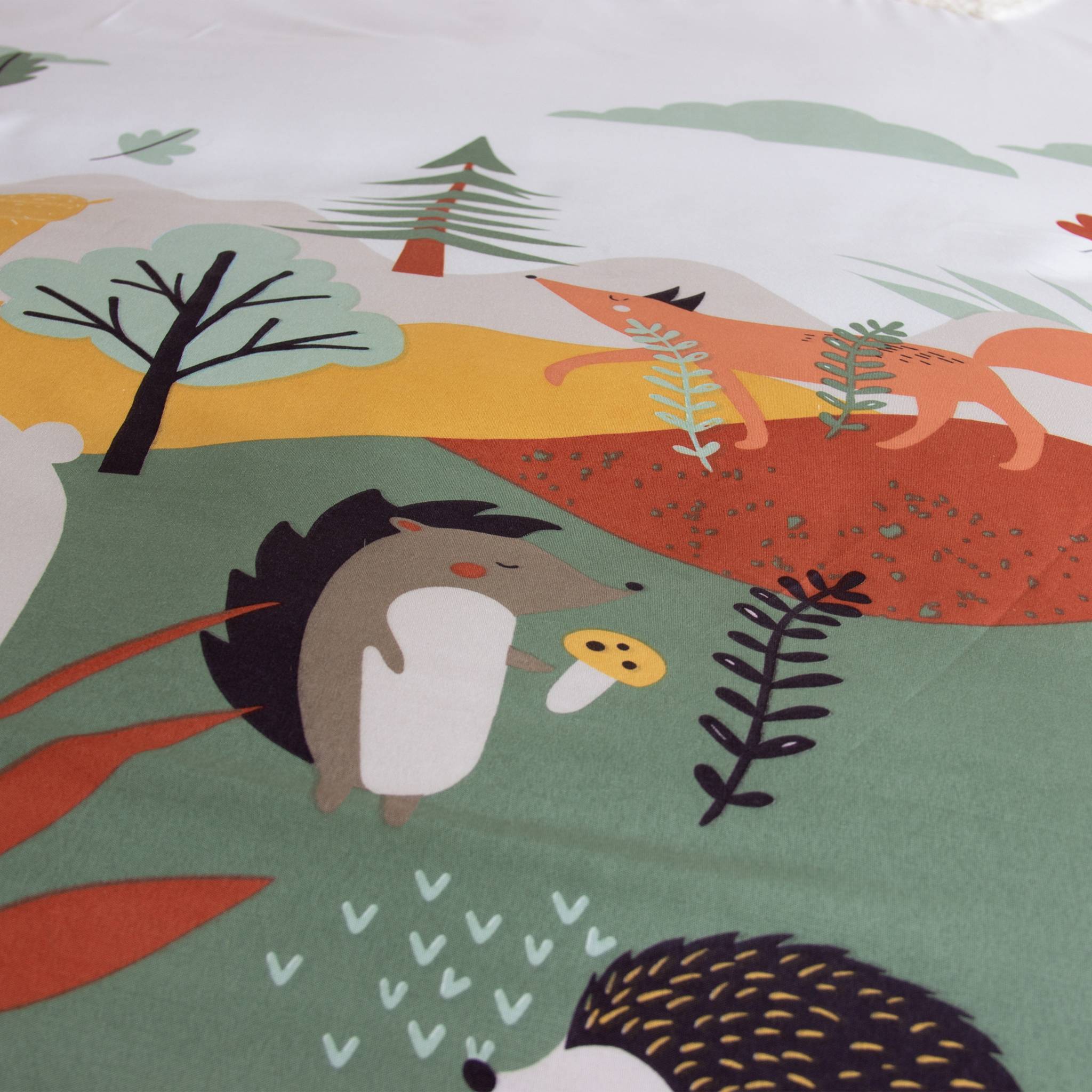 Parure de lit réversible ROBIN 1 place imprimé thème forêt d'automne en microfibre. 140 x 200cm. 1 housse de couette. 1 taie d'oreiller