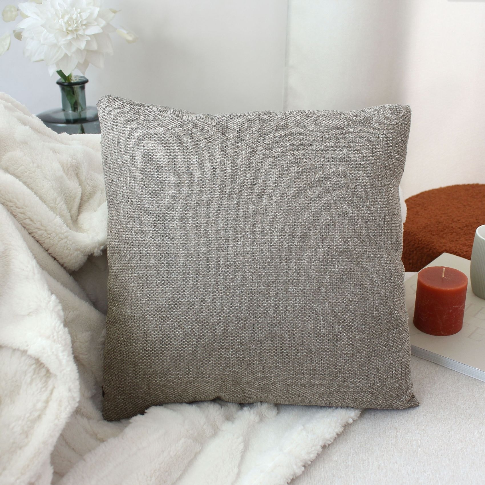 Coussin déhoussable en velours chenillé - Taupe