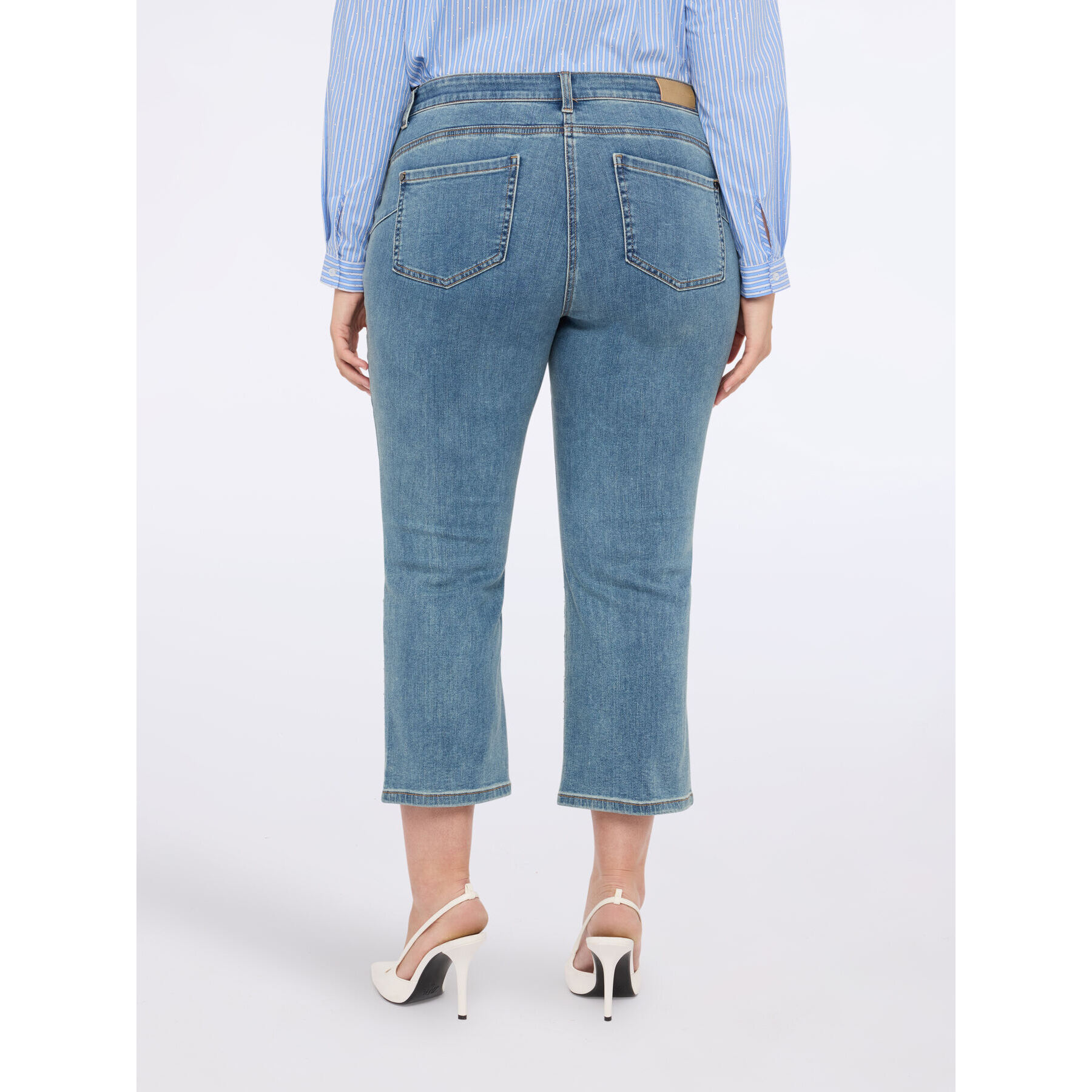 Fiorella Rubino - Jeans kick flare con estrás de efecto degradado - Azul