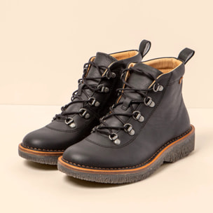 Botines N5583 WAX NAPPA BLACK/ VOLCANO color Black