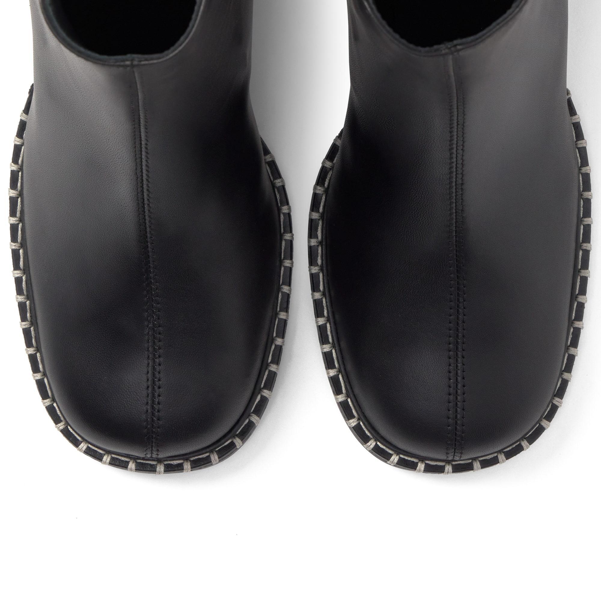 Botín de tacón Neandra en napa con cierre elástico