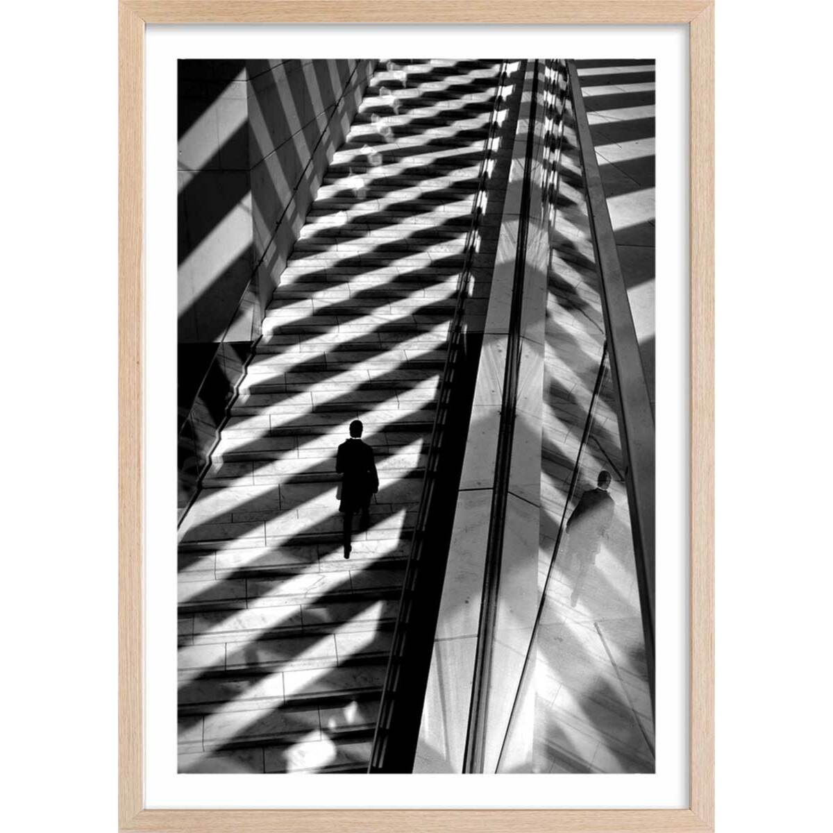 Affiche portrait de femme - Jeu d'ombre Affiche + cadre en bois - Chêne