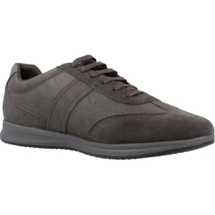 Sneakers de  Hombre de la marca GEOX  modelo U AVERY GRIS