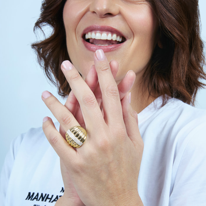 Anillo Jendu acabado oro amarillo 18k