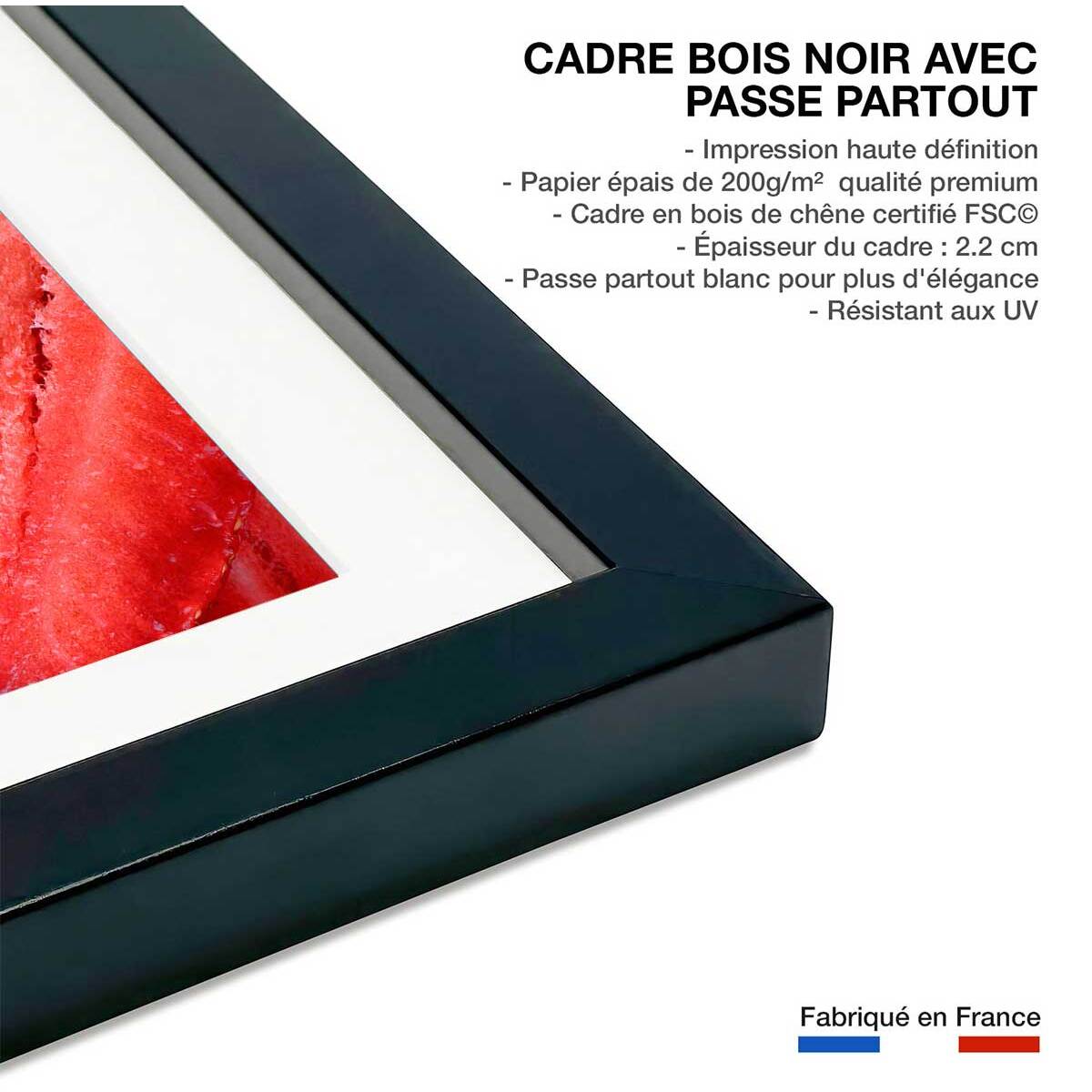 Affiche cuisine salade de fraises Affiche sous cadre noir