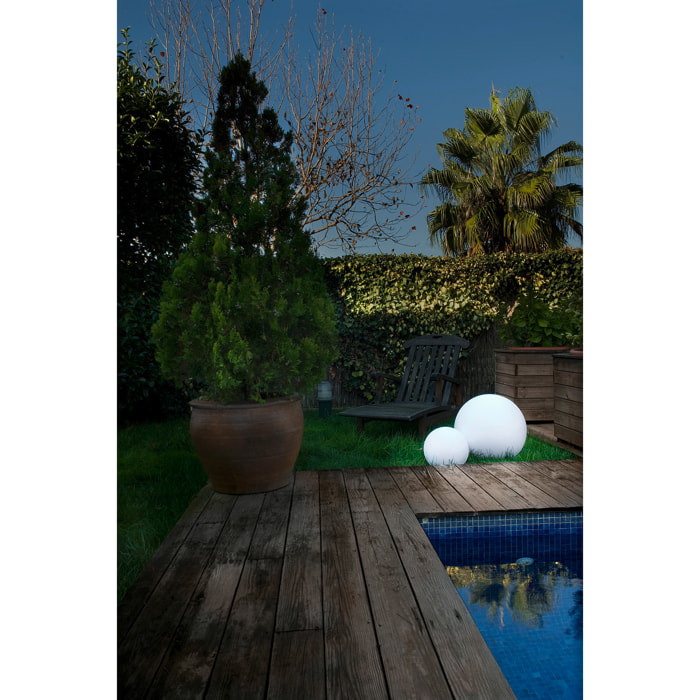 LEDS C4 Baliza Chillout Ip66 Cisne Surface Ø500Mm E27 15W Blanco Opal 1661Lm