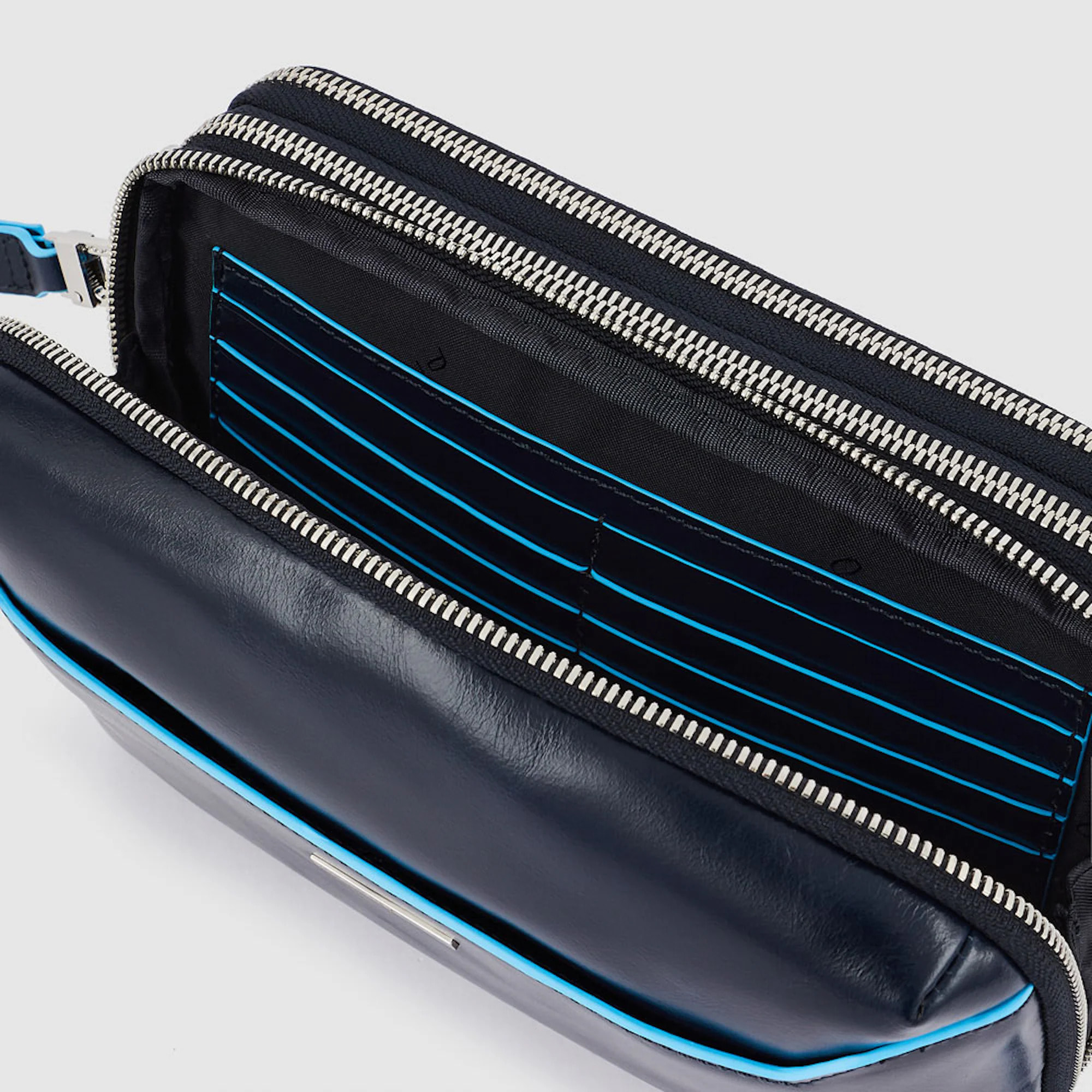 Piquadro Pochette a due scomparti