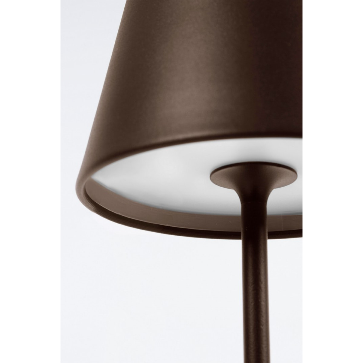 Lampada ETNA a LED marrone