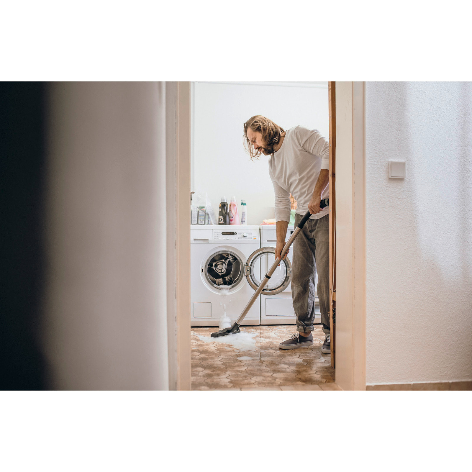 Aspirateur eau et poussière Karcher WD 6 P S V-30/8/35/T - Puissance 1300W- Capacité 30L- Cuve inox- Flexible 8m