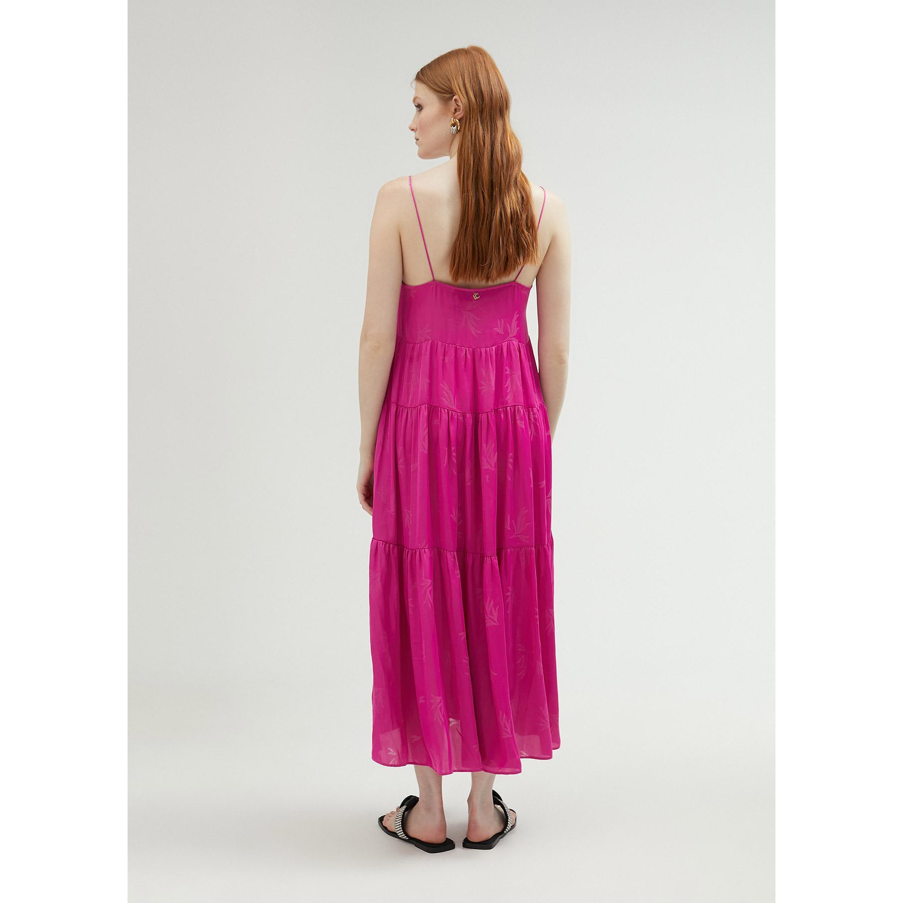 Vestito con spalline e volant