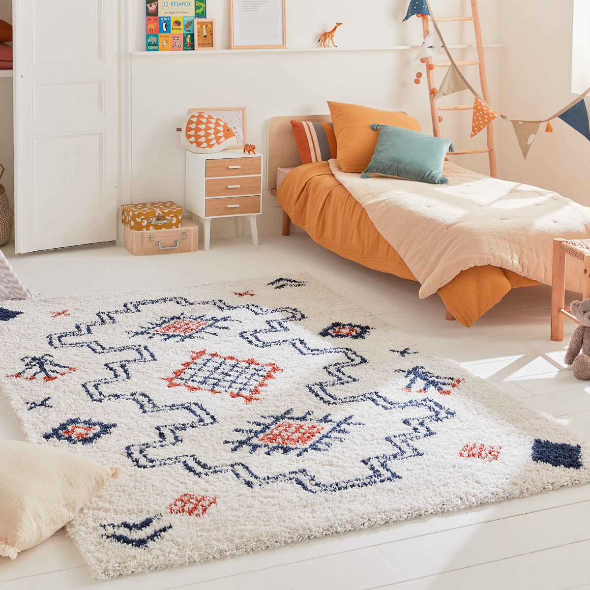 Tipi - tapis chambre d'enfant style berbère à poils longs à motif multicolore