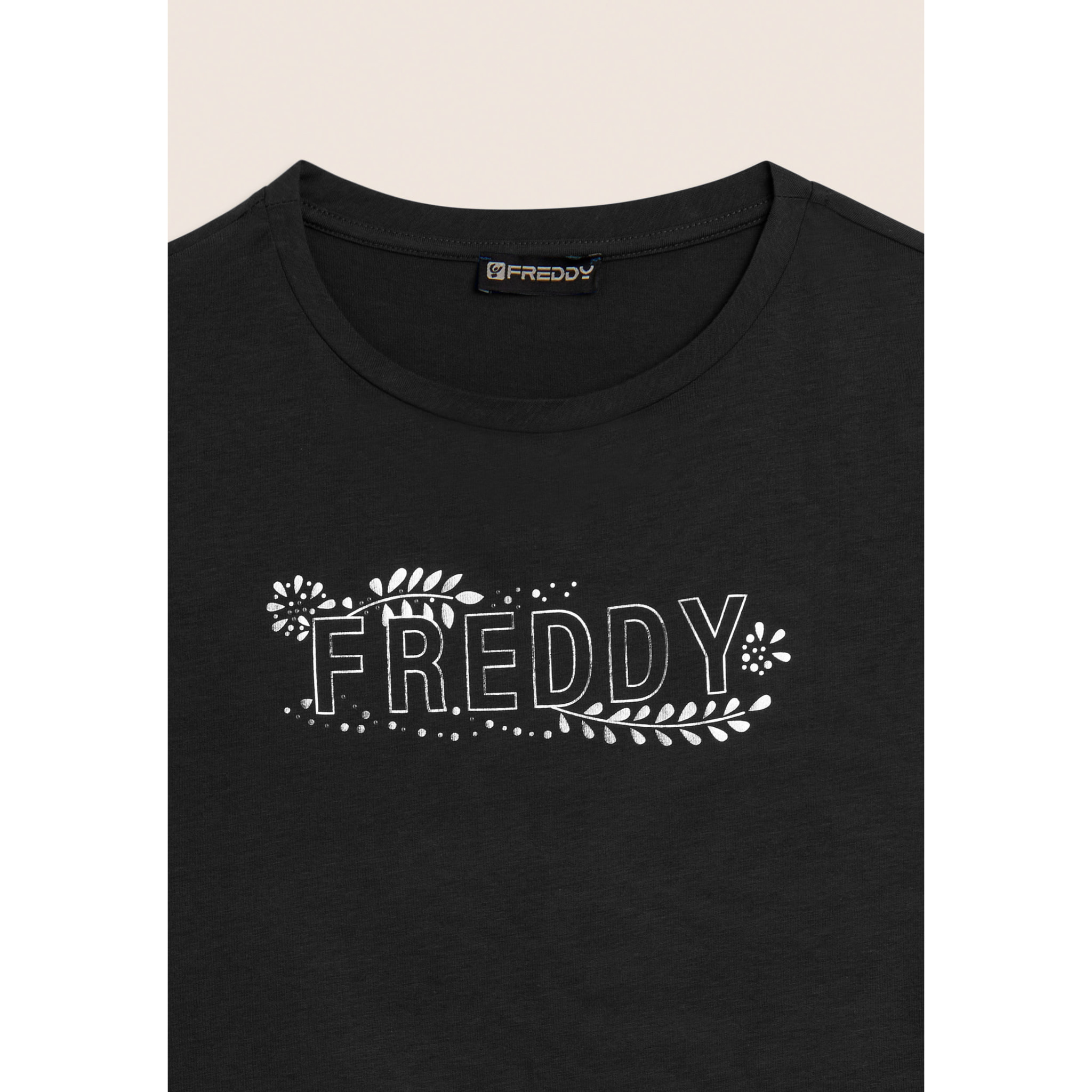 T-shirt Manica Corta con Decori Floreali e Borchie