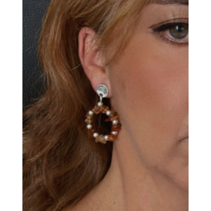 Pendiente en aro con piedras semipreciosas en agatha roja