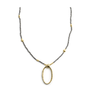 Collar Muqar acabado oro amarillo 18k