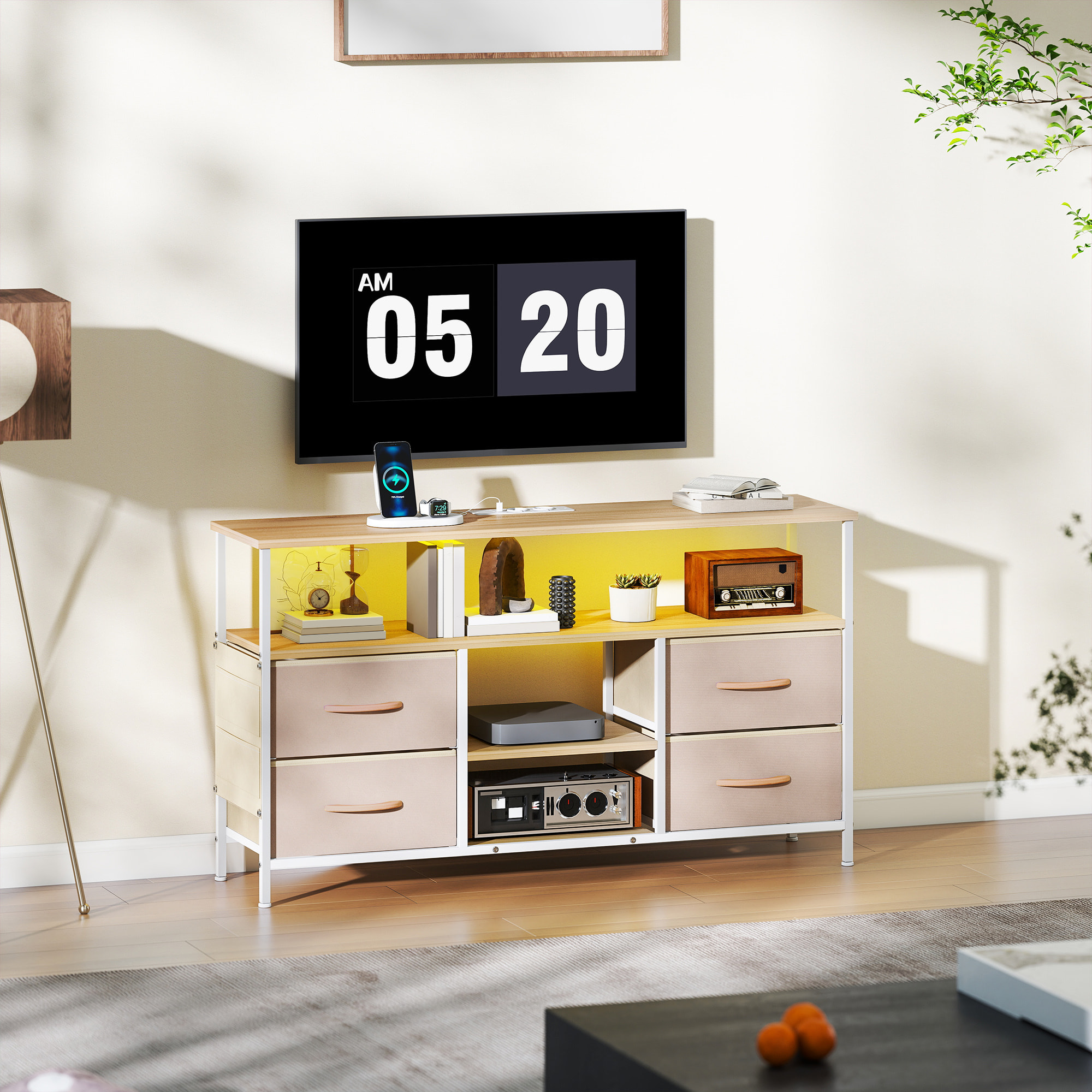 Mueble de TV con Luz LED, Mueble de TV para Salón con Enchufes, Puertos USB, Estantes Abiertos, 4 Cajones de Tela Plegables y Bolsillo, para Televisión hasta 50 Pulgadas, Beige y Natural
