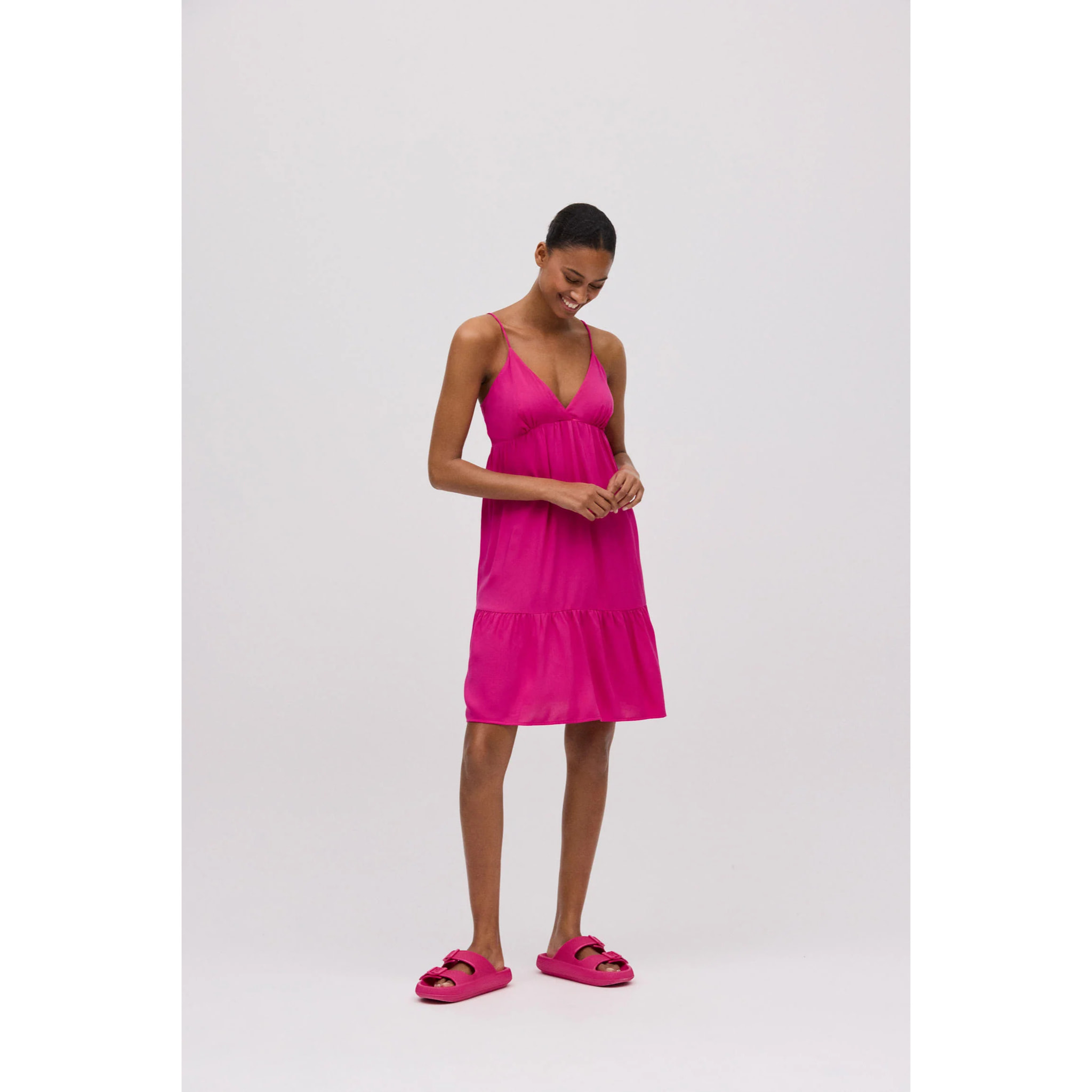 Abito midi svasato fucsia