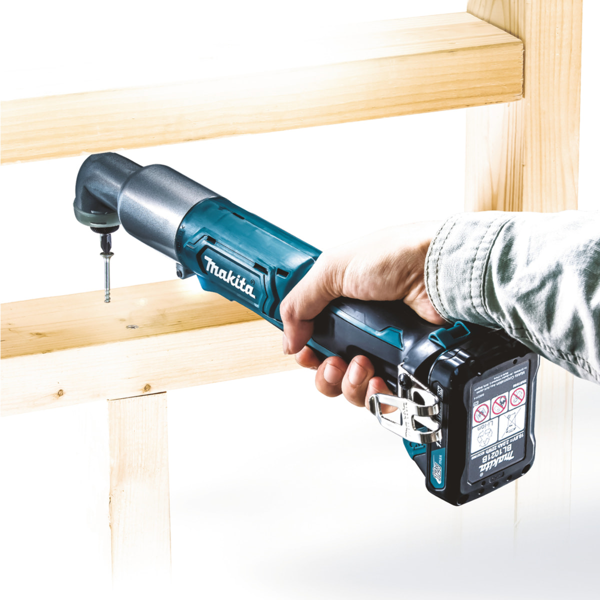 Visseuse d'angle à chocs 12 V CXT 1/4'' - 6,35 mm 60 Nm - MAKITA - avec 2 batteries 12V 2.0Ah - chargeur - TL064DSAE