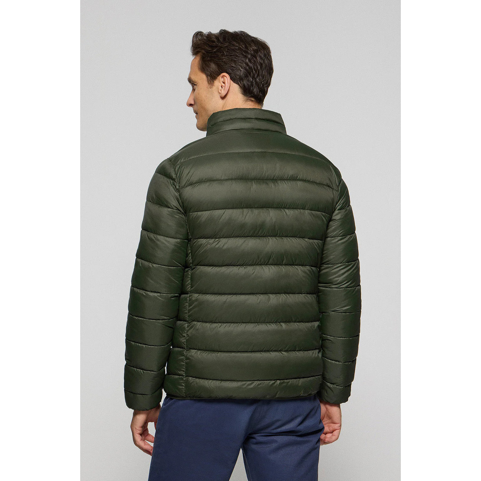 Chaqueta Chase ultralight verde oscuro con parche Rigby Go