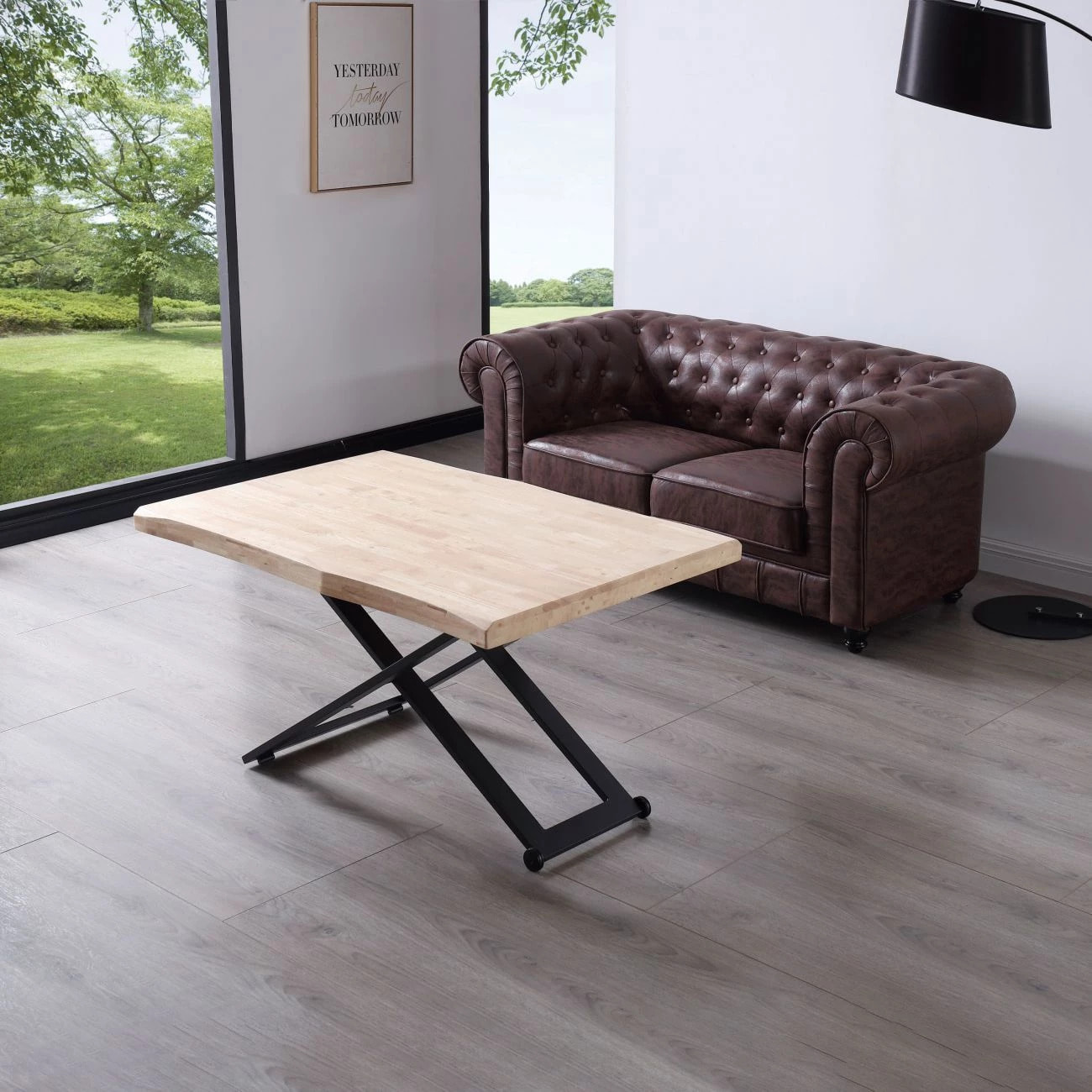 Mesa de centro elevable con patas metálicas en negro y roble 120x49-76 cm Lada Fit Negro - Roble