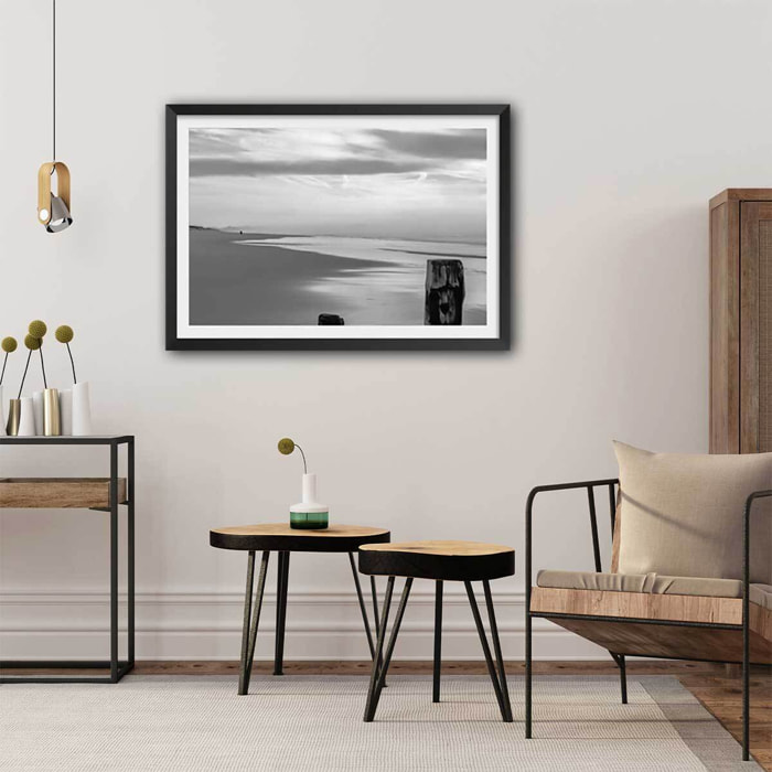 Affiche photo balade sur la plage à hossegor Affiche sous cadre noir