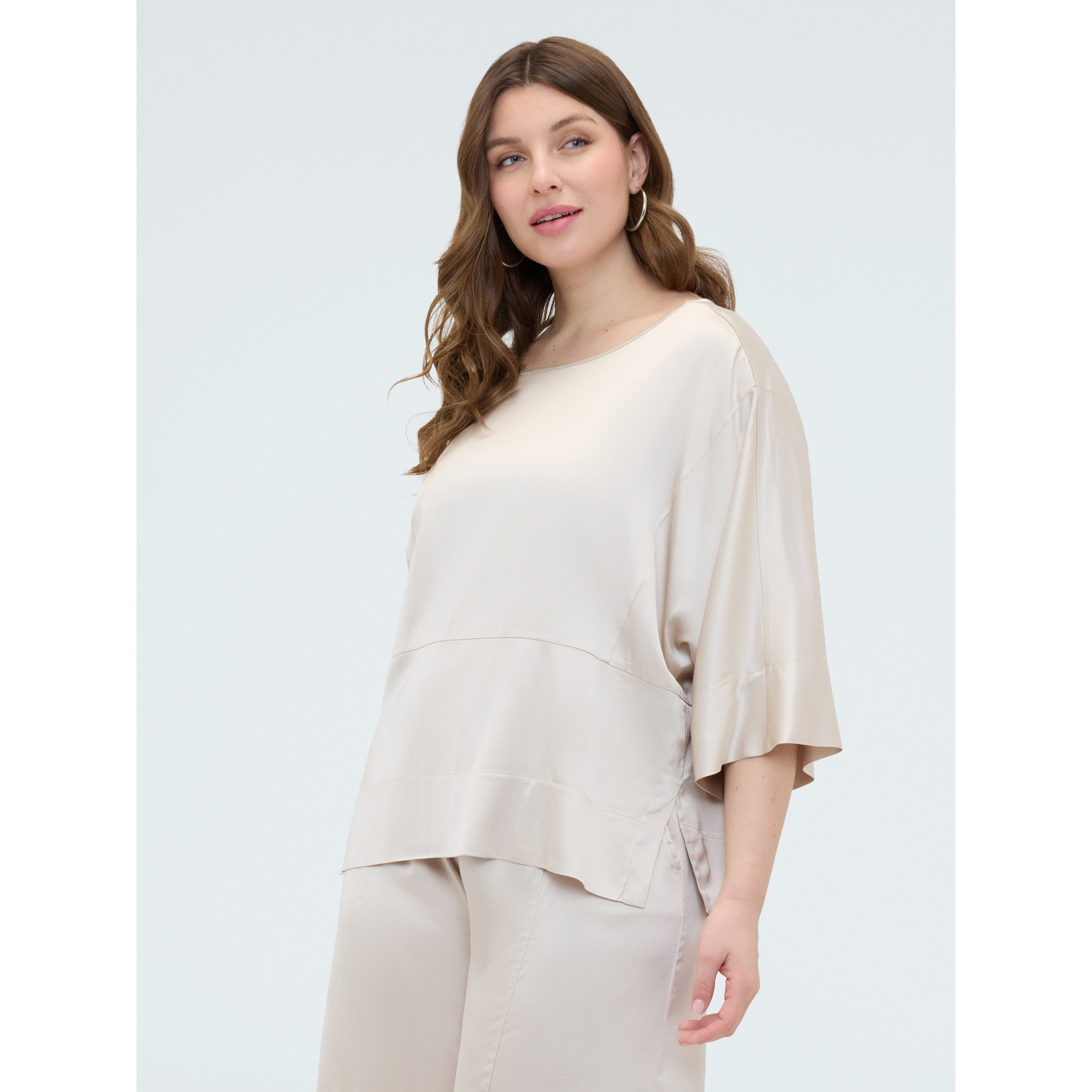 Fiorella Rubino - Blusa in raso con scollo a barchetta - Bianco