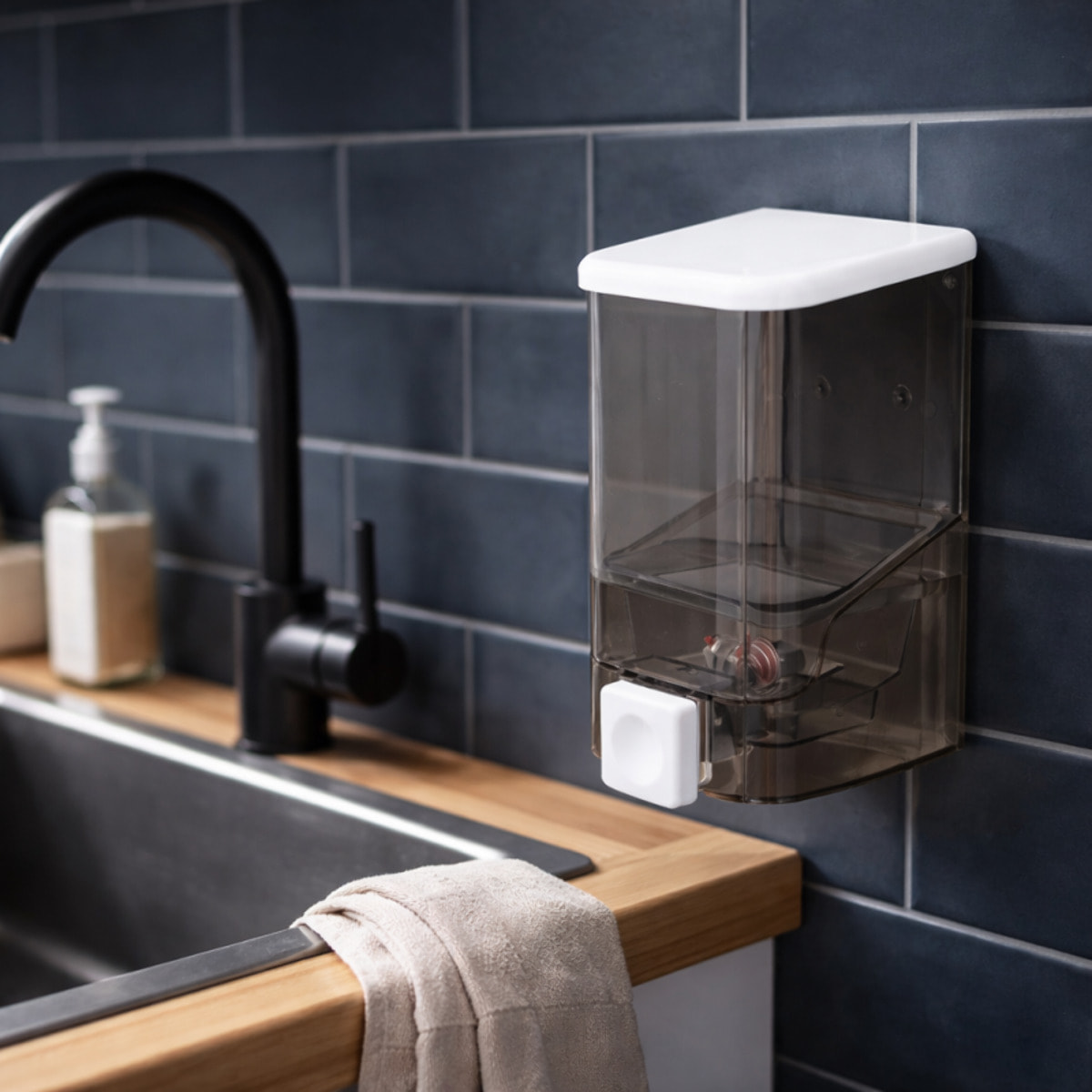 Distributeur de savon Mural Transparent 1L MSV