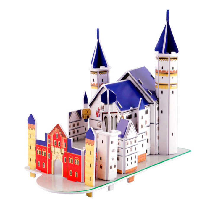 Puzle 3D de cartón del castillo de Neuschwanstein en Alemania. 31 piezas.