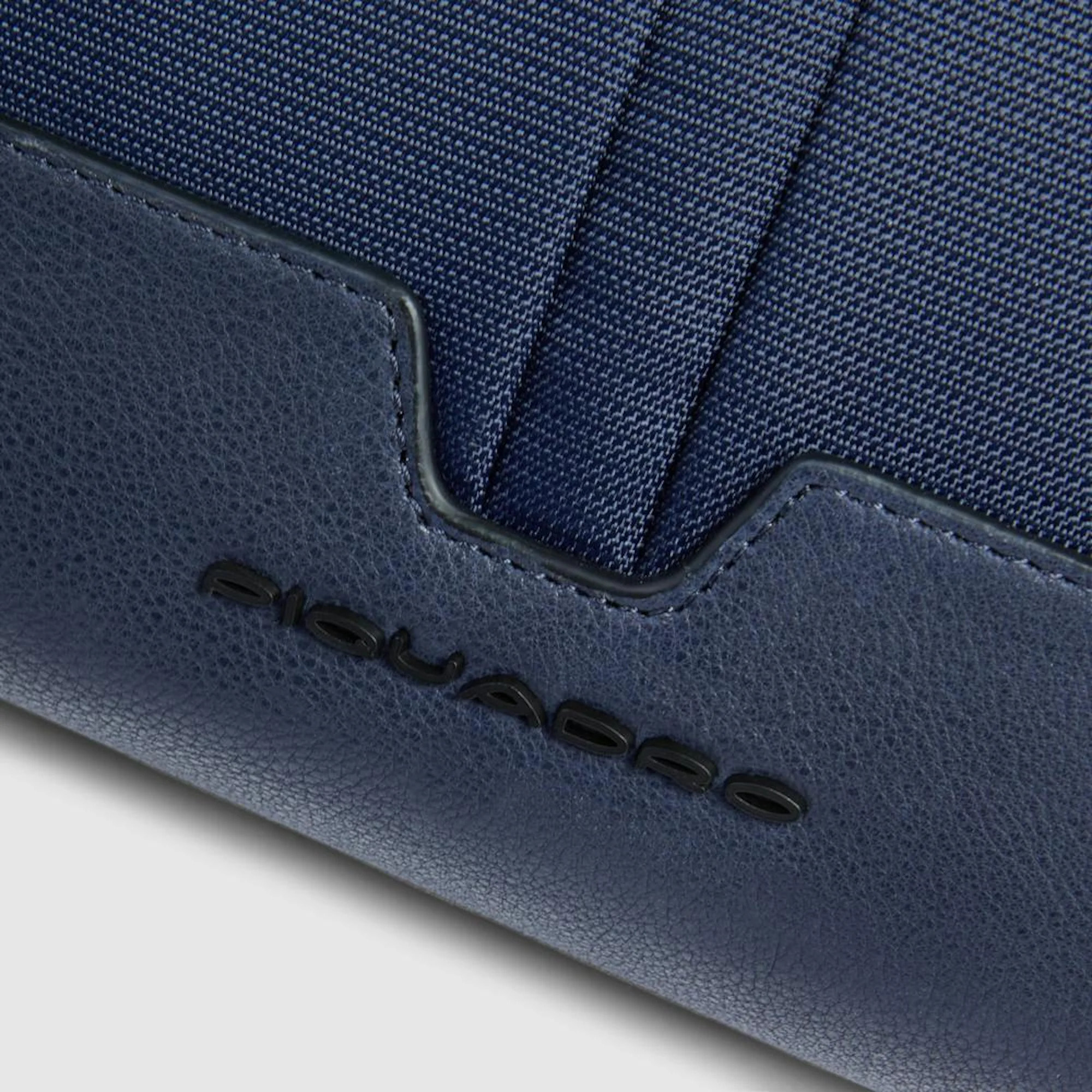 Piquadro Marsupio espandibile in tessuto riciclato e pelle con protezione RFID