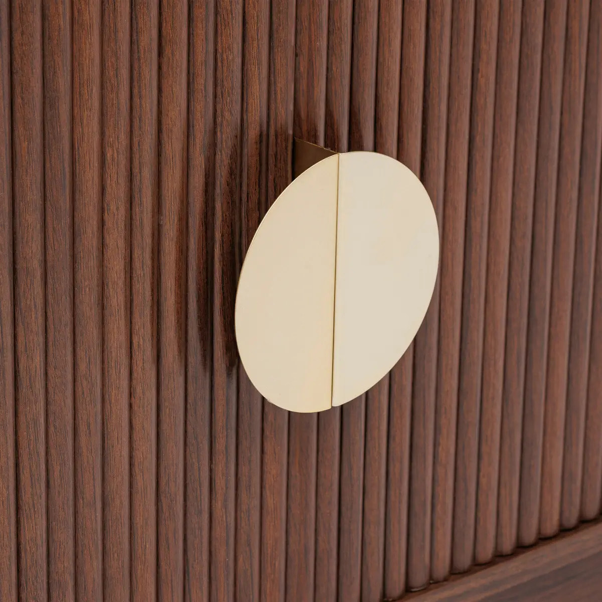 Meuble bas 4 portes 2 étagères Wany marron 140x40cm