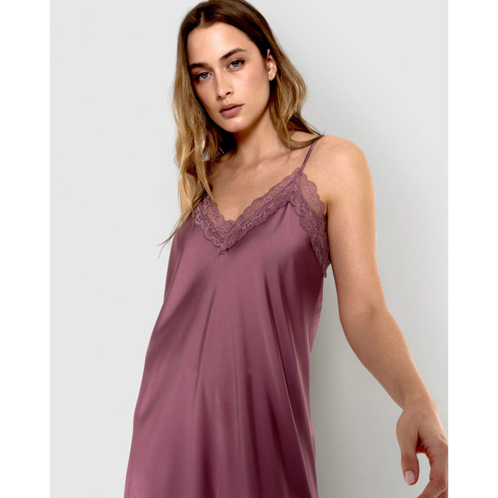 Camisón midi satén berenjena