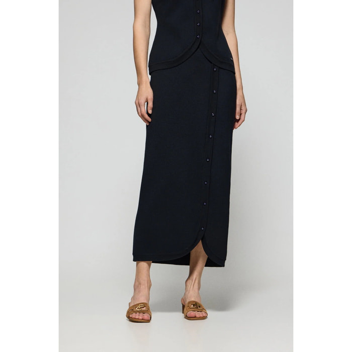 Gonna blu marino in filo con abbottonatura Manoban con dettaglio in madreperla