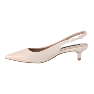 Decolletè bassi in simil pelle verniciata