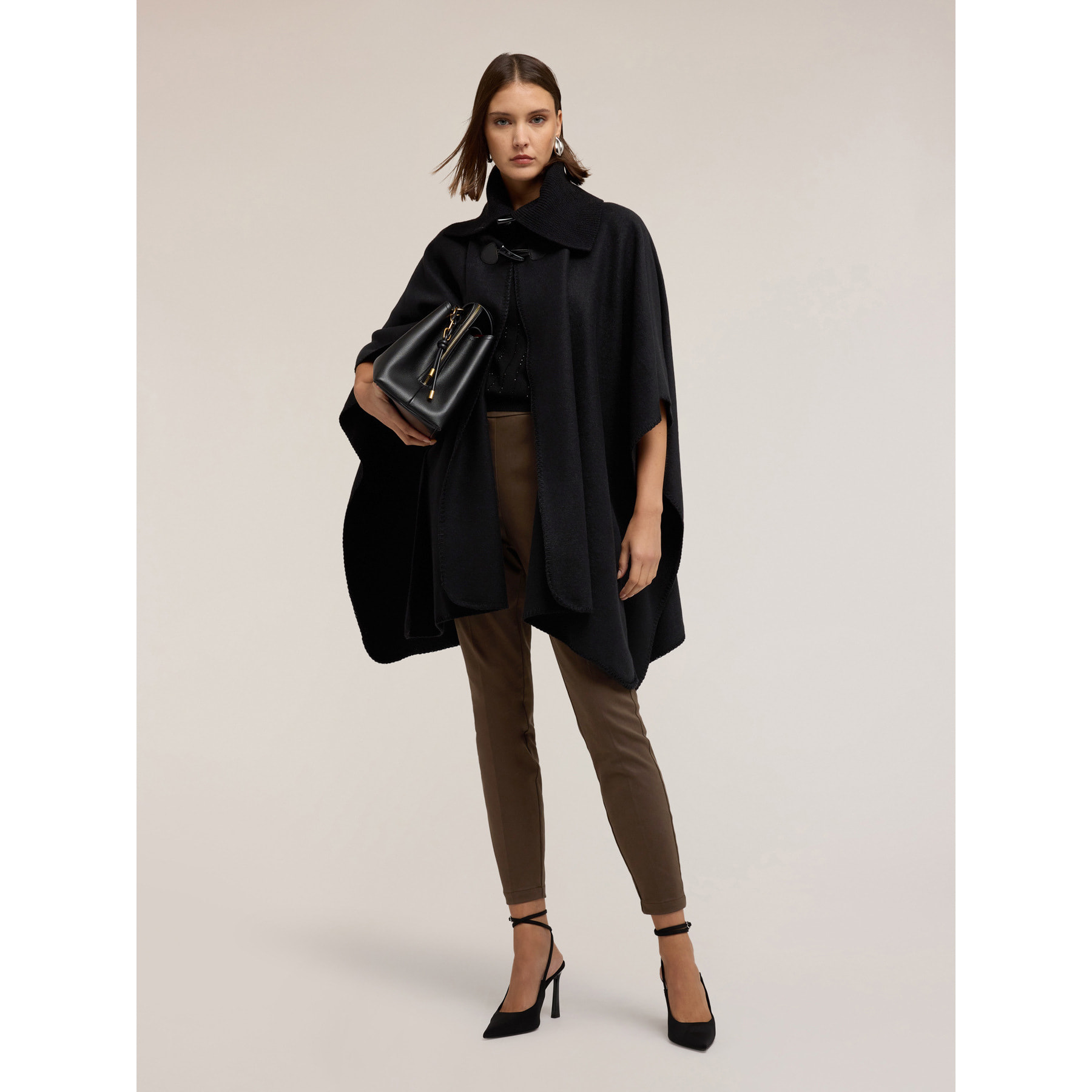 Motivi - Poncho de paño con cuello alto - Negro