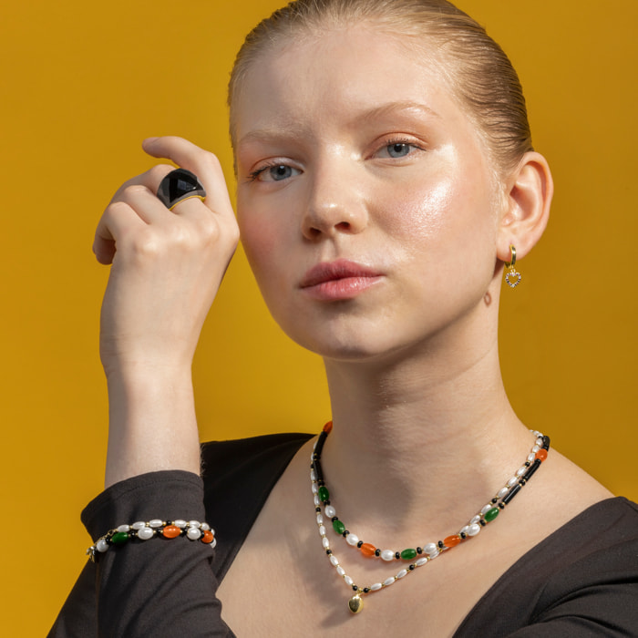 Collar con Onix acabado oro 18k