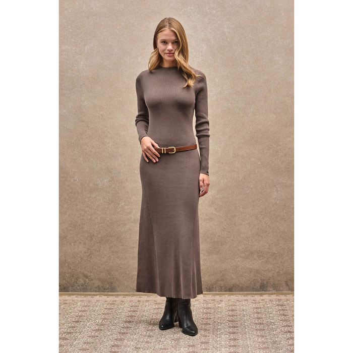 Vestido largo de cuello perkins marrón con logo Polo Club