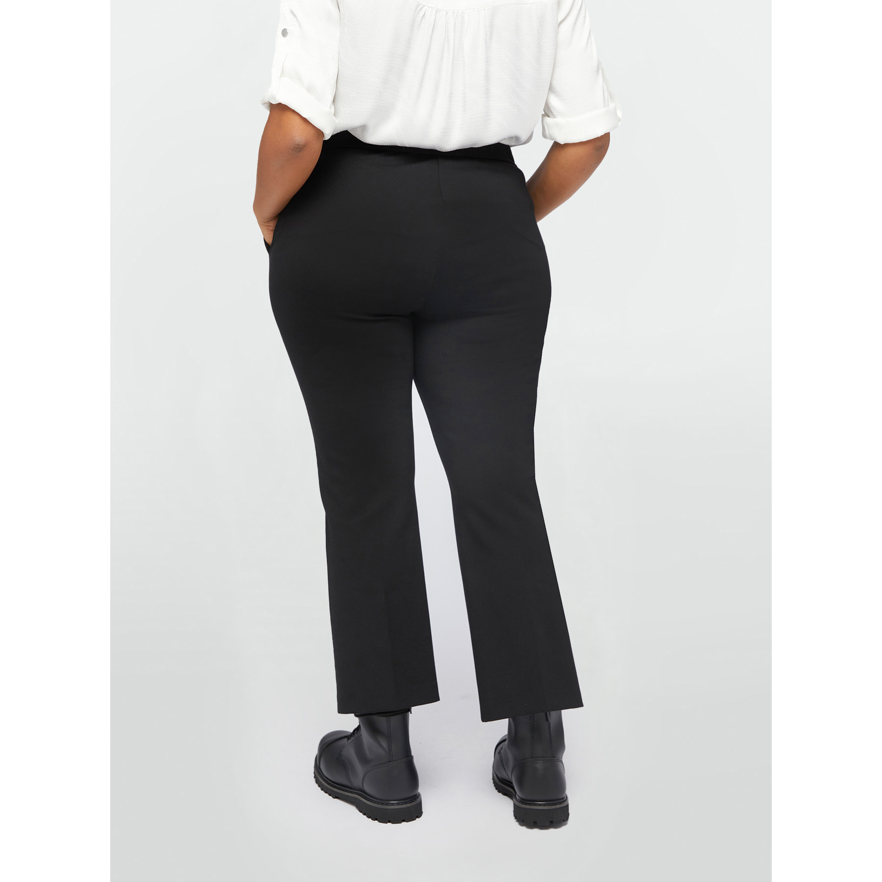 Fiorella Rubino - Pantalones kick flare de viscosa LENZING™ ECOVERO™ - Negro