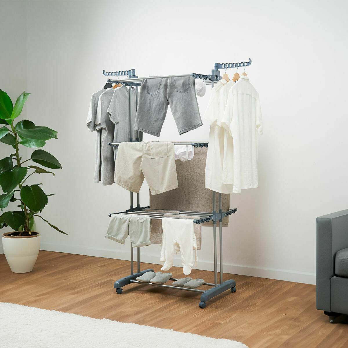Pack Tendedero Plegable Vertical con Ruedas y Doblador de Ropa InnovaGoods
