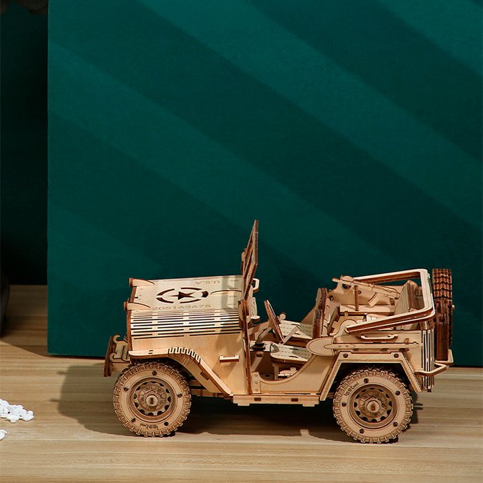 Maqueta de Madera 3D, diseño de Todoterreno con movimiento mecánico. 395 piezas.