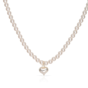 Collar de plata de ley 925 con cuentas de perla y colgante de corazón con cierre de resorte.