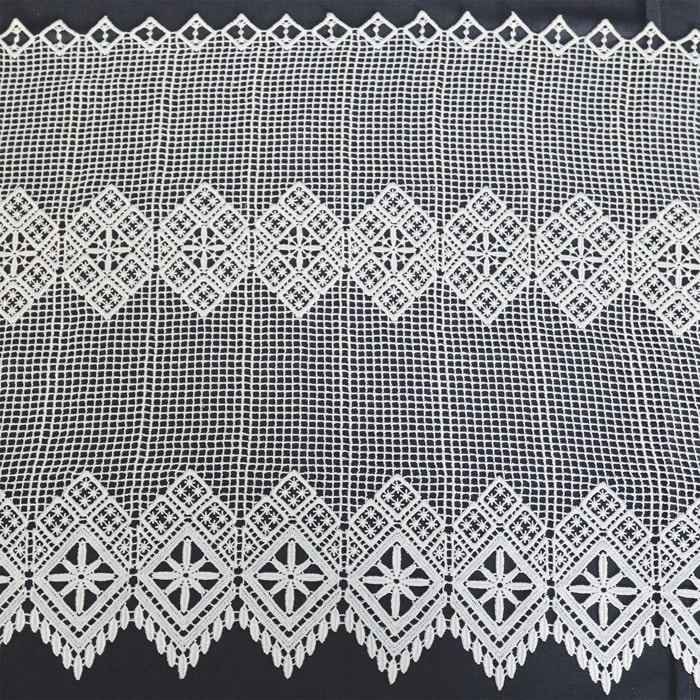 Brise bise en macramé au style graphique - Blanc