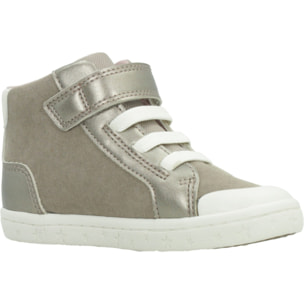 Zapatillas Niña de la marca GEOX  modelo B561MG 0AUAJ PLATA
