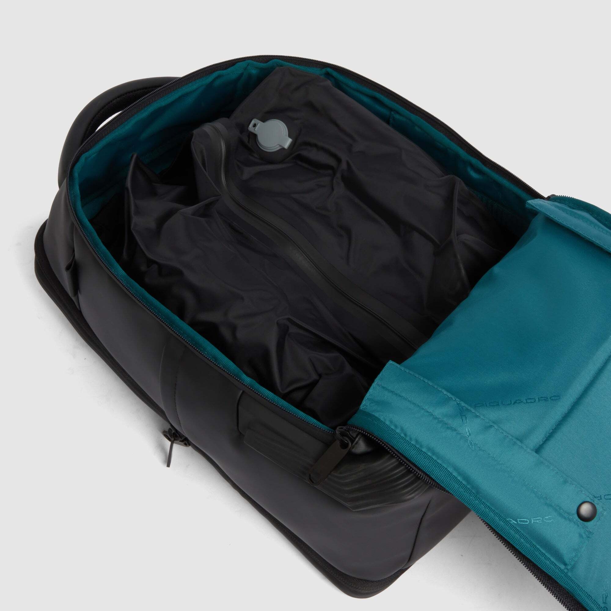 Piquadro Sacca sottovuoto da viaggio con pompa elettrica