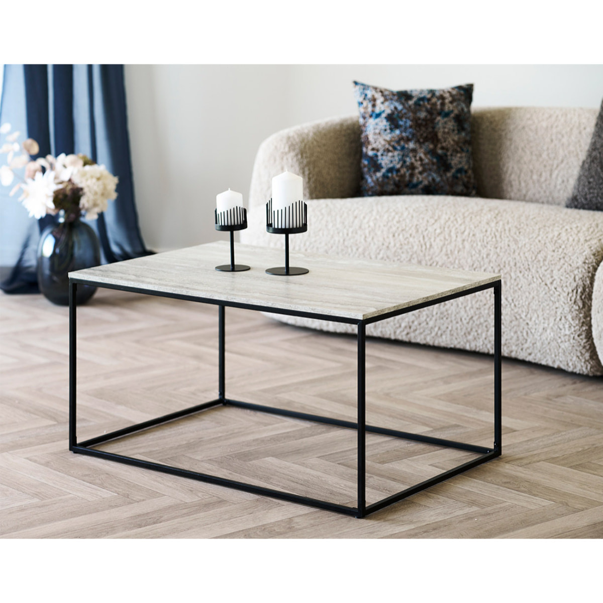 Maya - table basse plateau effet travertin en FSC  100% - pieds en métal - 90 cm - Beige / Noir