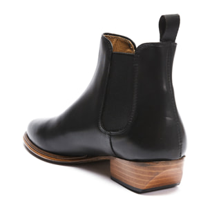 Chelsea Boot British Passport Nero