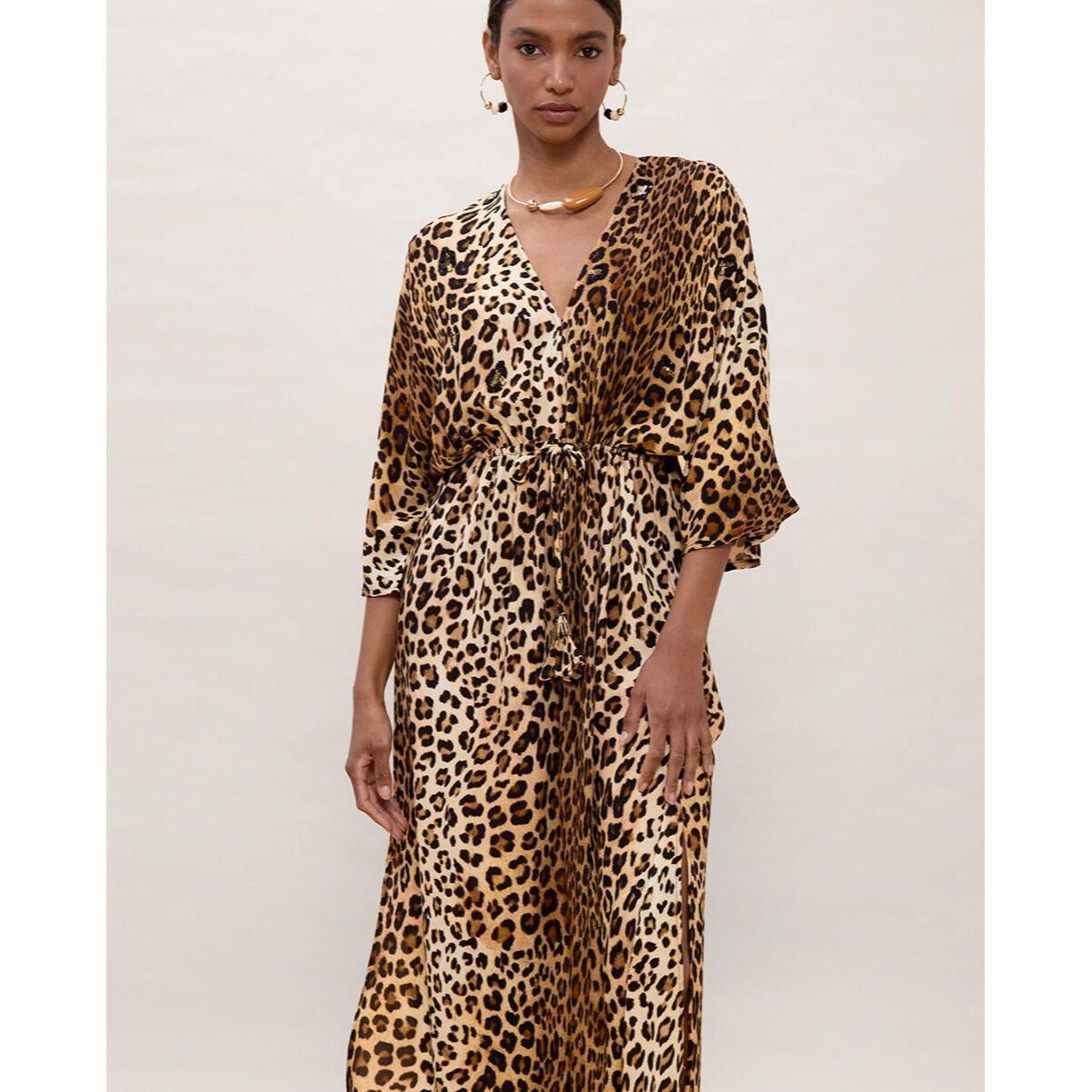 Abito lungo con maniche larghe, stampa animalier