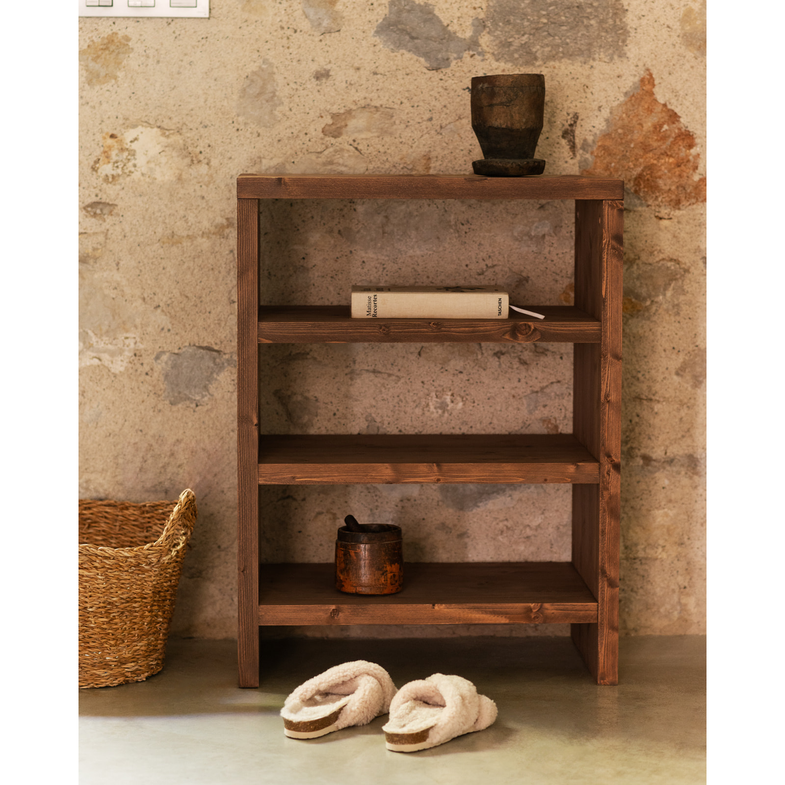 Estantería zapatero de madera maciza tono roble oscuro 80x60cm Alto: 80 Largo: 60 Ancho: 35