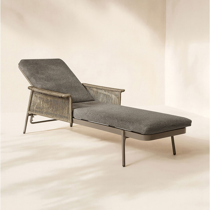 Lot de 2 chaises longues en aluminium et tissu moka MADRAGUE