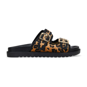 Sandalias planas de leopardo con hebillas