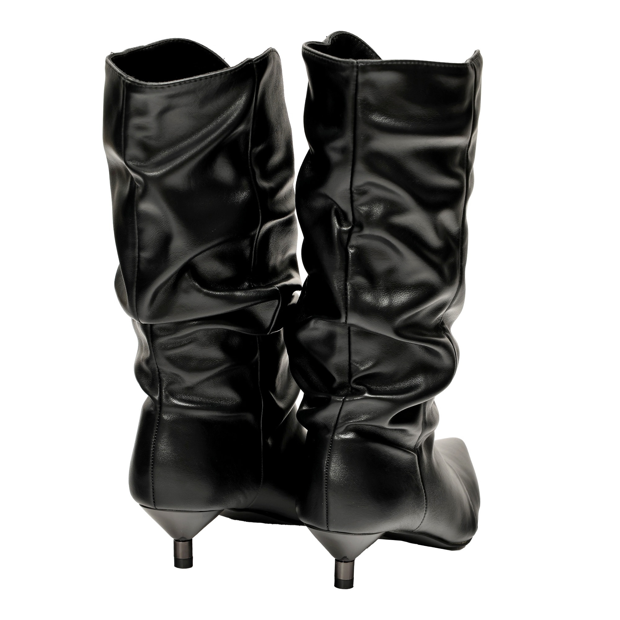 Stivaletto in simil pelle con tacco basso