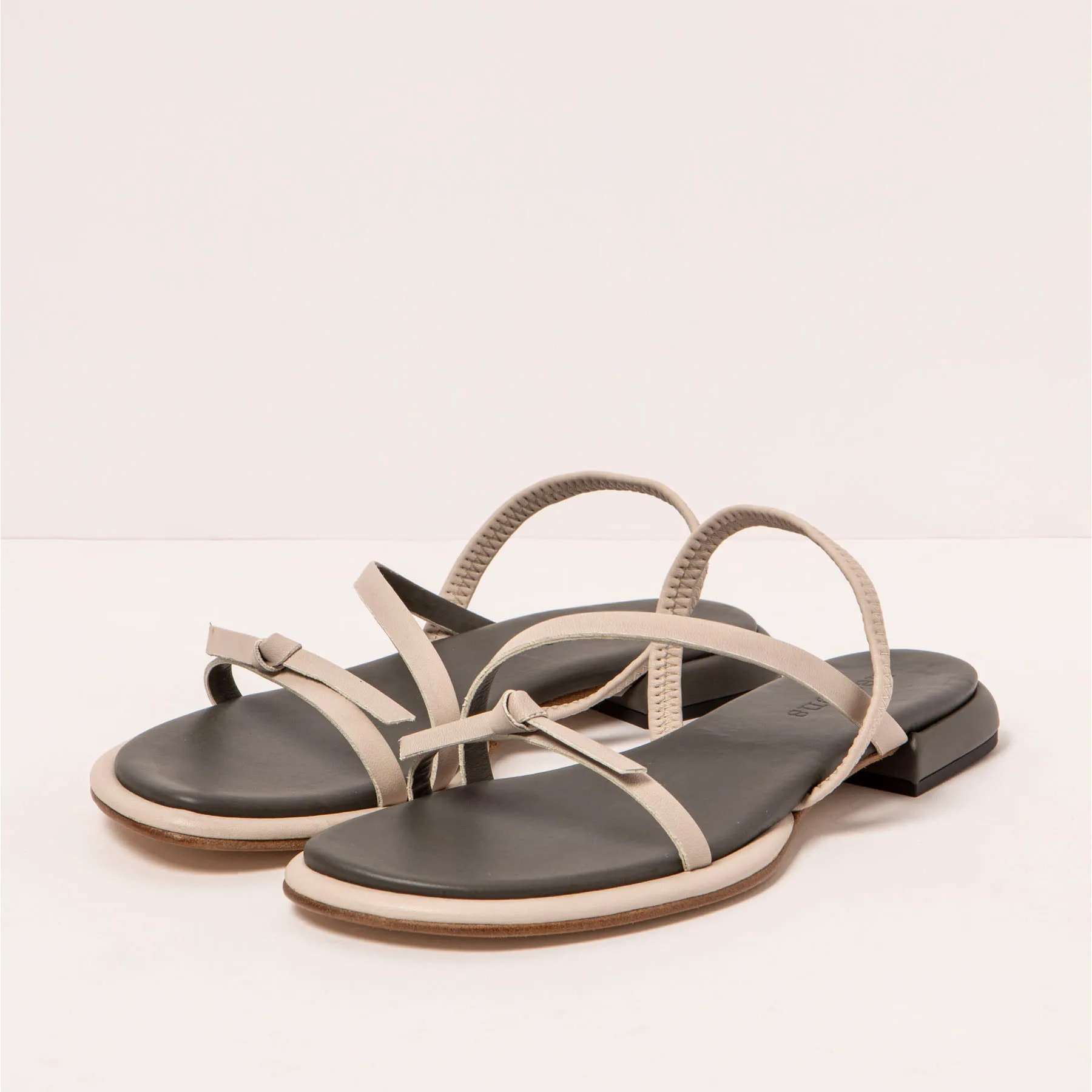 Sandalias S3155 CRISTAL DOVE/ VALVIN color Dove